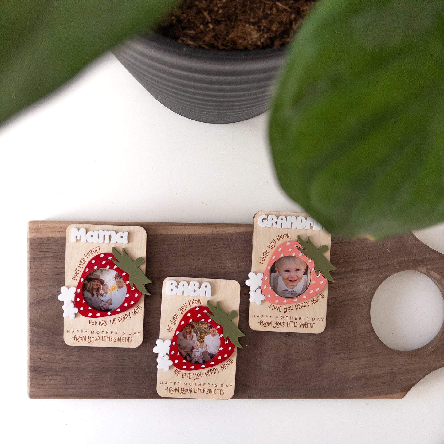 Strawberry Picture Frame Magnet